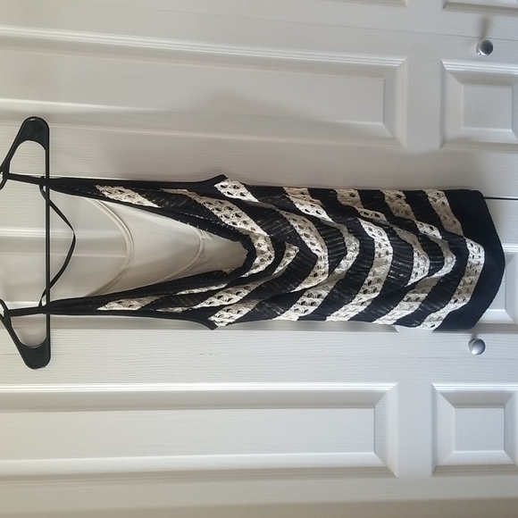 Double layer crocheted tank - Picture 2 of 3